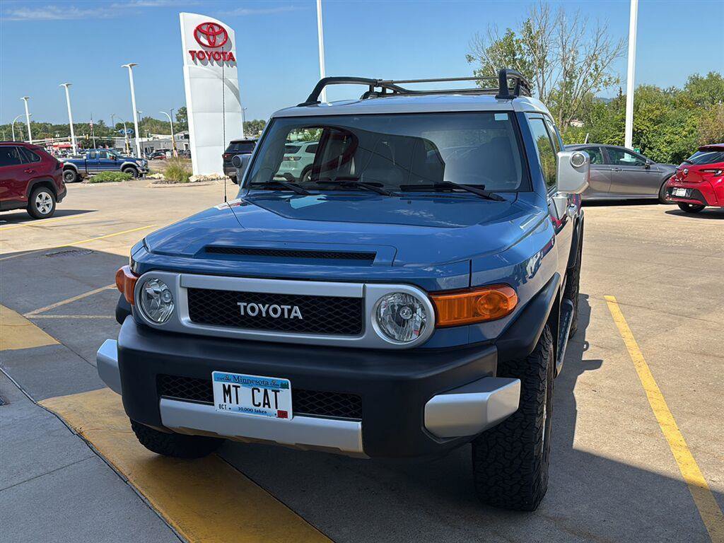 toyota fj cruiser 2013 JTEBU4BF5DK153100 image toyota fj cruiser 2013 JTEBU4BF5DK153100 image